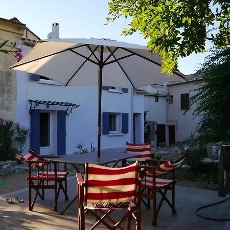 Maison De Charme Au Coeur Du Village Hébergement de vacances *