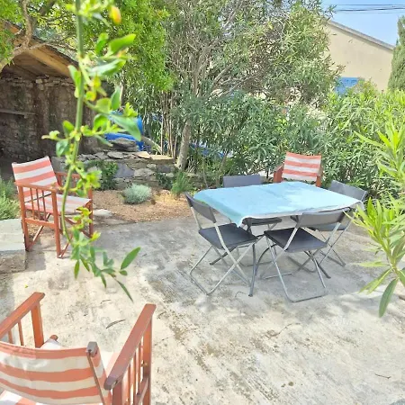 Hébergement de vacances Maison De Charme Au Coeur Du Village