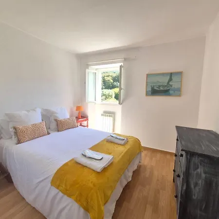 Hébergement de vacances Maison De Charme Au Coeur Du Village